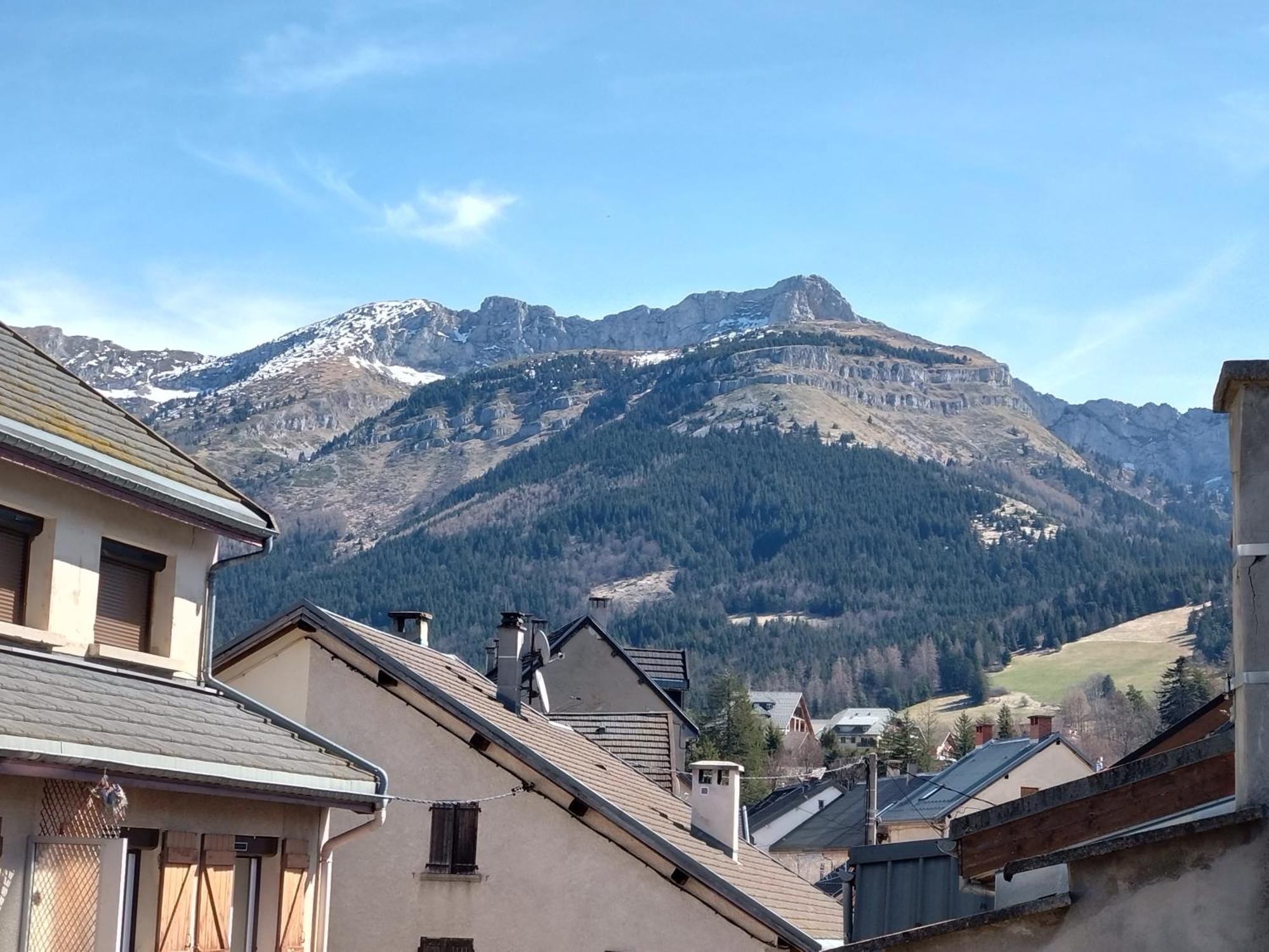 Grande Maison De Ville Renovee,Au Coeur Du Village Villard-de-Lans Exteriör bild